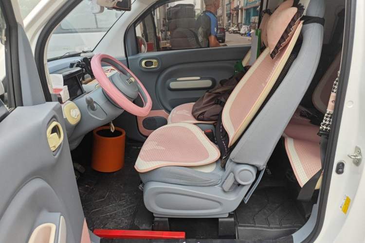 Used Bestune Pony 2025 222km Range Agile Horse

