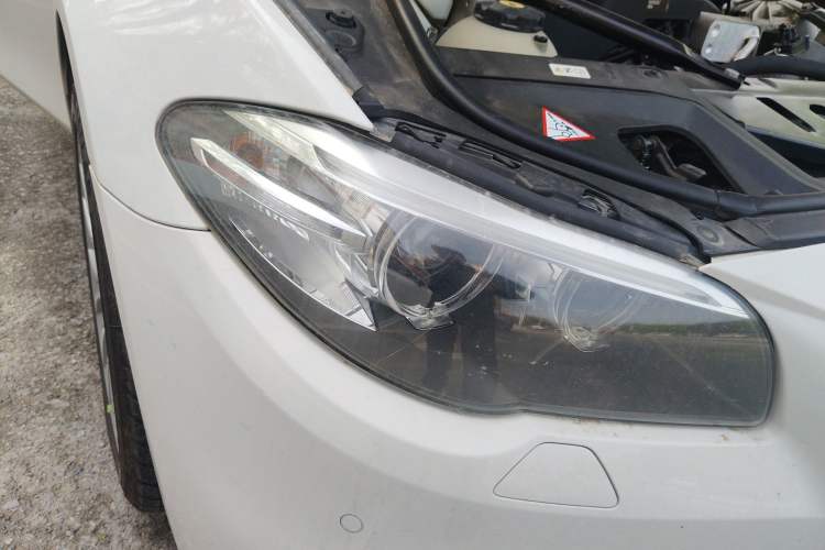 Used BMW 5 Series 2013 525Li Luxury Model Right Front Headlight