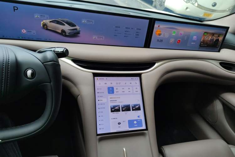 Used IM L6 2025 Ultra Model Audio And AC Panel