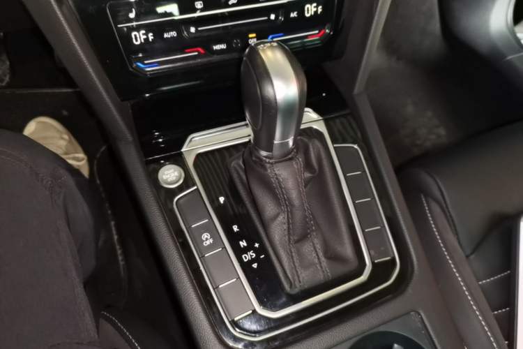 Used Volkswagen Magotan 2020 330TSI DSG Leading Model Gear Lever