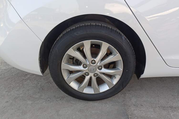 Used Hyundai Elantra (5th Generation / Langdong) 2016 1.6L Automatic Prestige Model