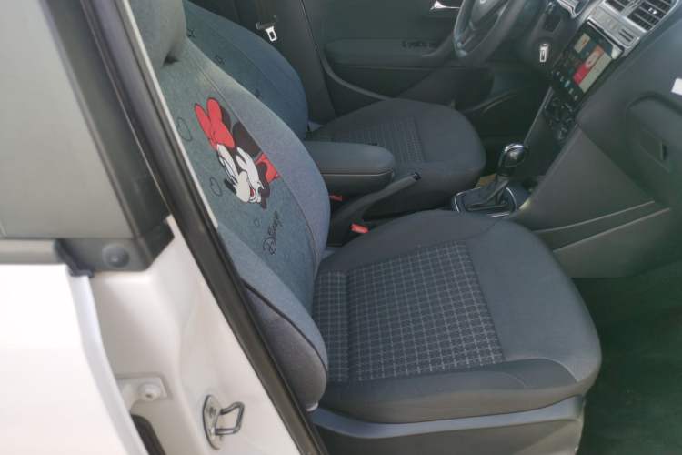 Used Volkswagen Polo 2014 1.4L Automatic Comfort Edition Right Front Seat