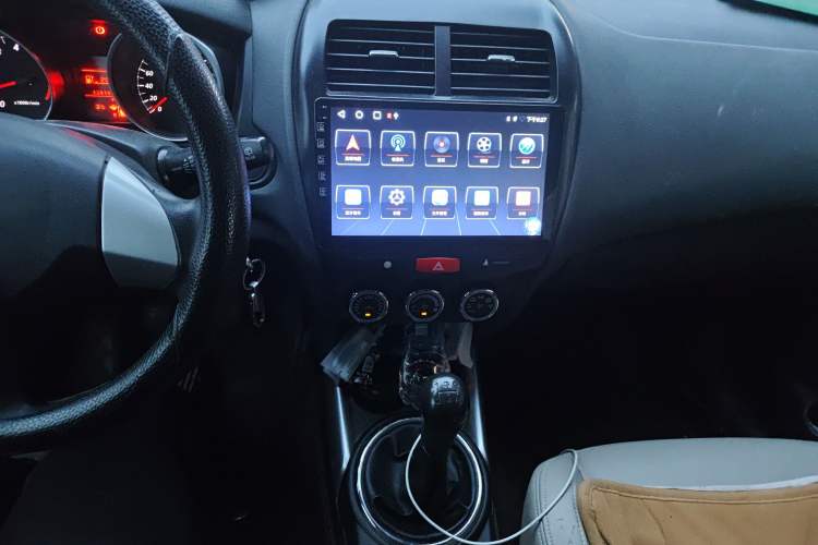 Used Mitsubishi ASX 2013 2.0L Manual Two-Wheel Drive Comfort Edition