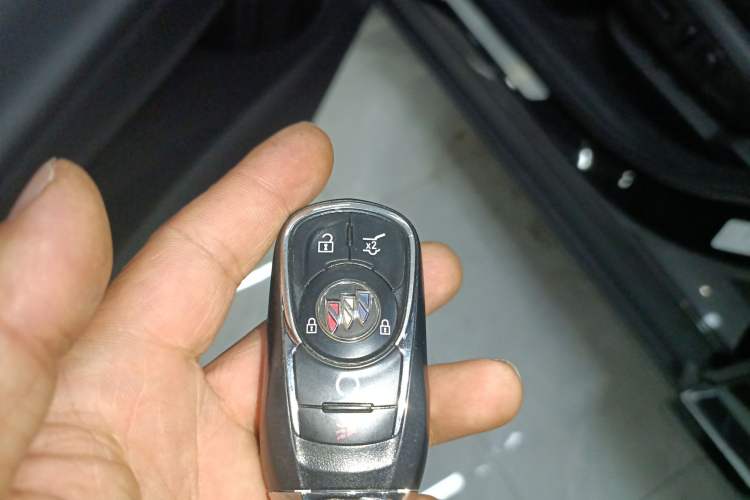 Used Buick Enclave 2022 652T 4x4 Prestige Flagship 6-Seater
