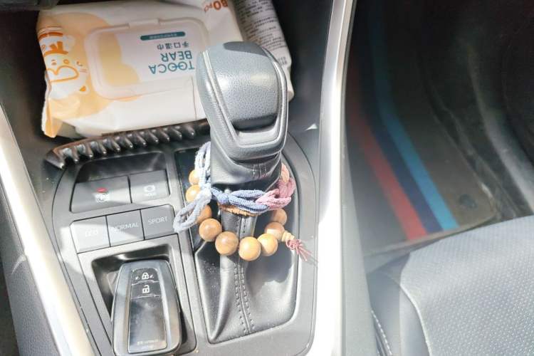 Used Toyota RAV4 2022 2.0L CVT Two-Wheel Drive Fashion Edition
