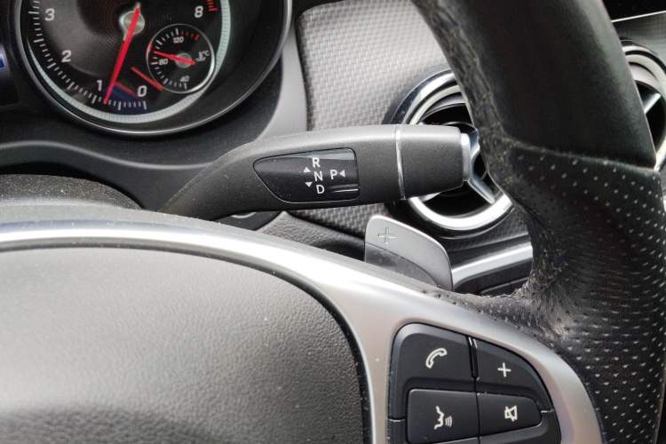 Used Mercedes-Benz GLA 2019 GLA 200 Fashion Model Gear Lever