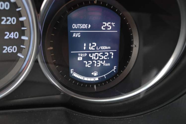 Used Mazda CX-5 2013 2.5L Automatic 4x4 Luxury Version Odometer Close Up