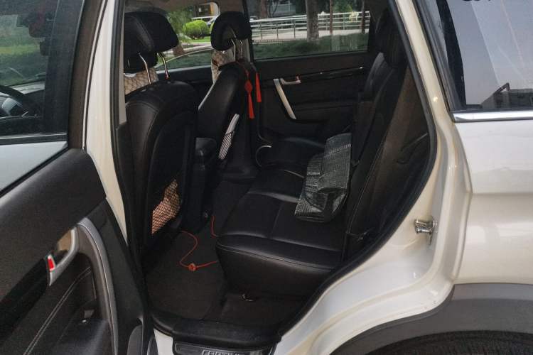 Used Chevrolet Captiva 2014 2.4L 4x4 Flagship Edition 7 Seats