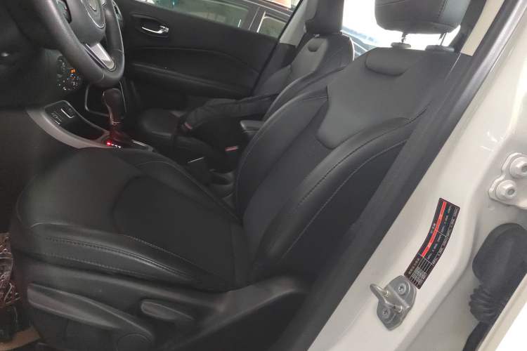 Used Jeep Compass 2020 220T Automatic Leading Edition