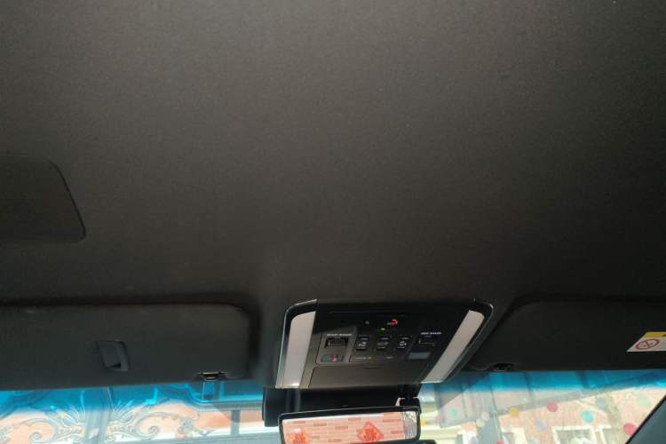 Used Lexus LM 2023 350h Seven-Seat Elegant Edition Headliner