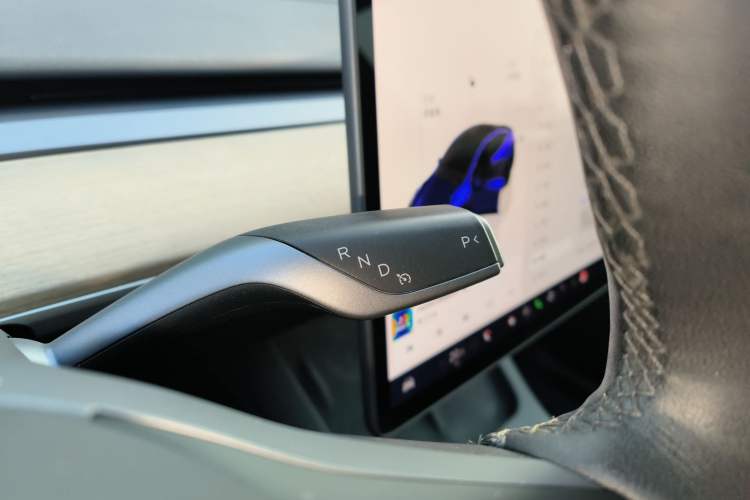 Used Tesla Model Y 2022 Rear-Wheel-Drive Version