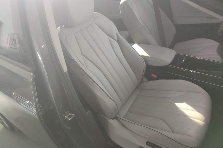 Used Volkswagen ID.6 X 2023 Ultra-Intelligent Long-Range Version