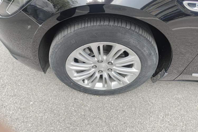 Used Buick LaCrosse 2018 20T Elite Edition Left Front Wheel Hub