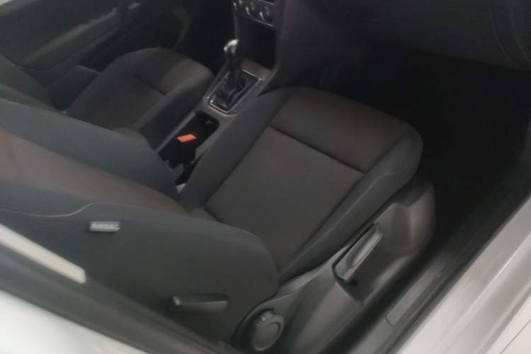 Used Volkswagen Golf Sportsvan 2016 1.6L Automatic Comfort Model
