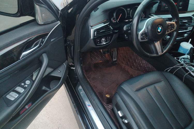 Used BMW 5 Series 2018 525Li M Sport Package Driver Seat