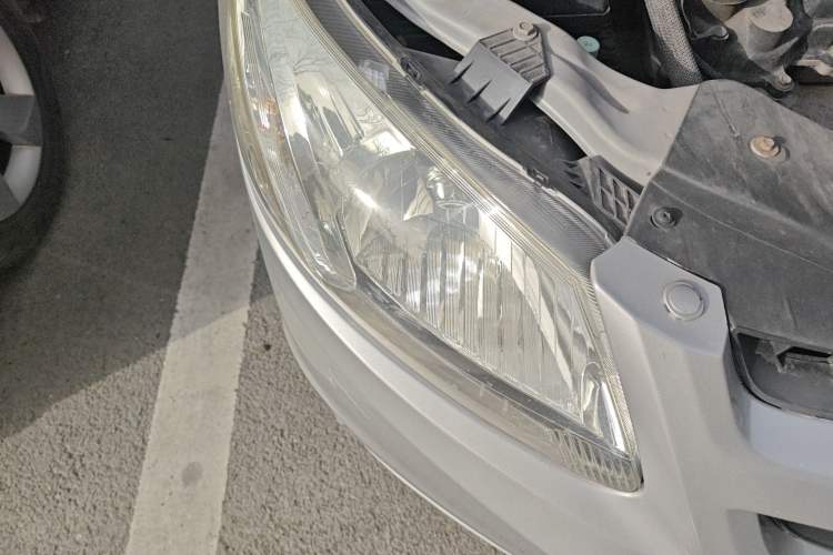 Used Chevrolet Sail 2010 Hatchback 1.4L AMT Elite Edition
