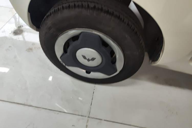 Used Wuling Hongguang MINIEV 2022 Macaron Premium Model – Lithium Iron Phosphate
