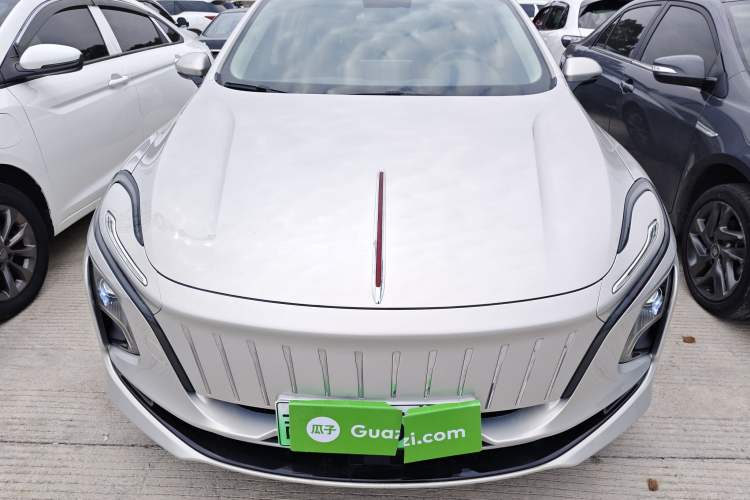 Used Hongqi E-QM5 2022 431 km Charge & Enjoy Edition