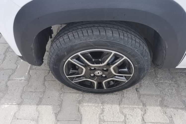 Used Dongfeng NAMMI BOX 2022 Light Wind Edition 201KM Lightning Model Exterior 4