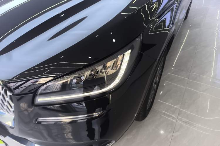 Used Lincoln Corsair 2021 2.0T Two-Wheel-Drive Luxury Edition
