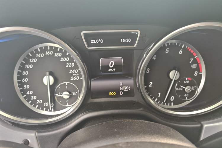 Used Mercedes-Benz M-Class 2014 ML 320 4MATIC
