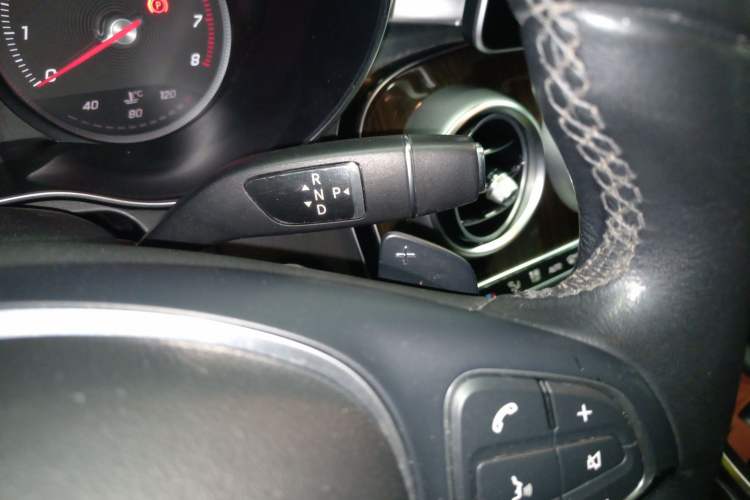 Used Mercedes-Benz GLC 2018 GLC 260 4MATIC Luxury Model
