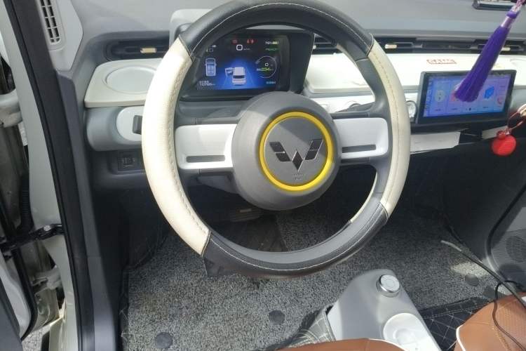 Used Wuling Hongguang MINIEV 2022 GAMEBOY 300km Enthusiast Model with Lithium Iron Phosphate