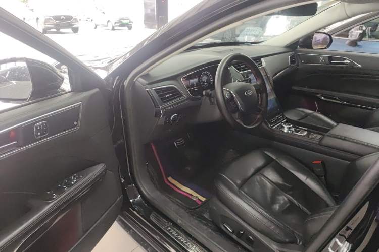 Used Ford Taurus 2019 EcoBoost 245 Premium Edition