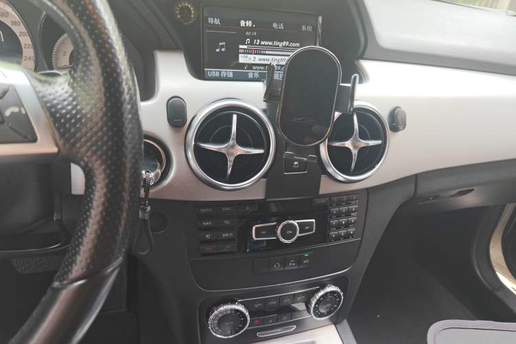 Used Mercedes-Benz GLK-Class 2015 GLK 260 4MATIC Dynamic Edition Ultimate Version
