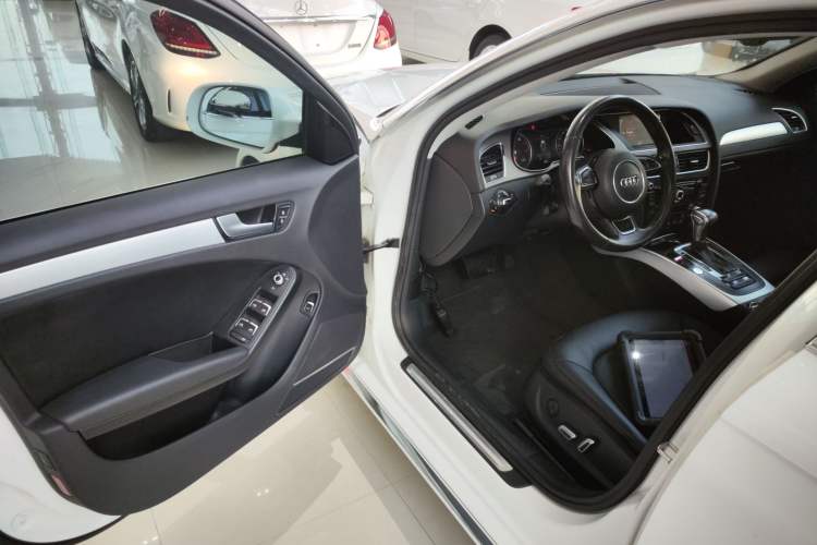 Used Audi A4L 2016 35 TFSI Collector's Edition Automatic Standard Model Driver Seat