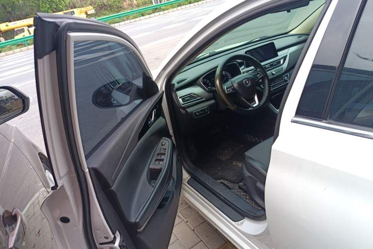 Used CHANGAN Ruicheng CC 2020 1.5T Automatic Xuanrui Model
