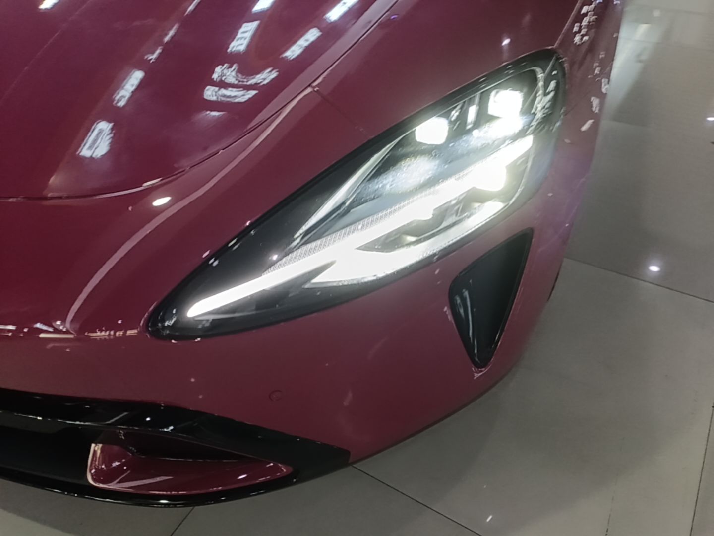 Xiaomi Auto SU7 2024 Four-Wheel Drive Ultra-Long Range Advanced Intelligent Driving Max Edition — снимка 8