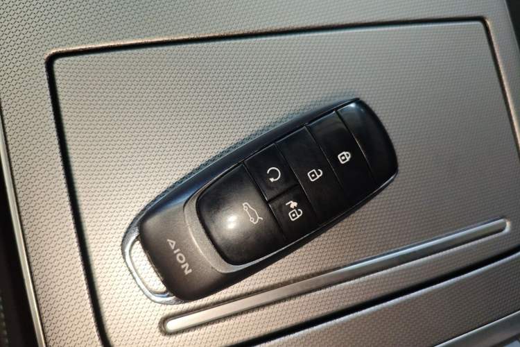 Used AION Y 2023 Plus 510 Smart Edition