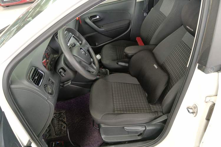 Used Volkswagen Polo 2014 1.6L Automatic Comfort Edition