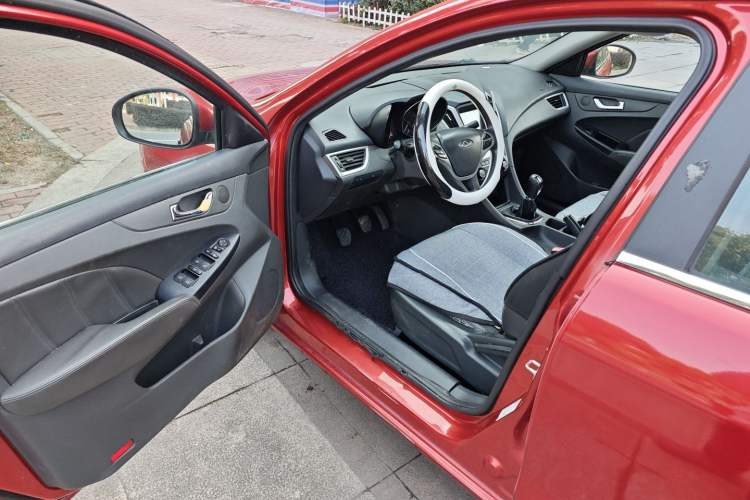 Used Chery Arrizo 7 2015 1.5T Manual ZhiShang Edition