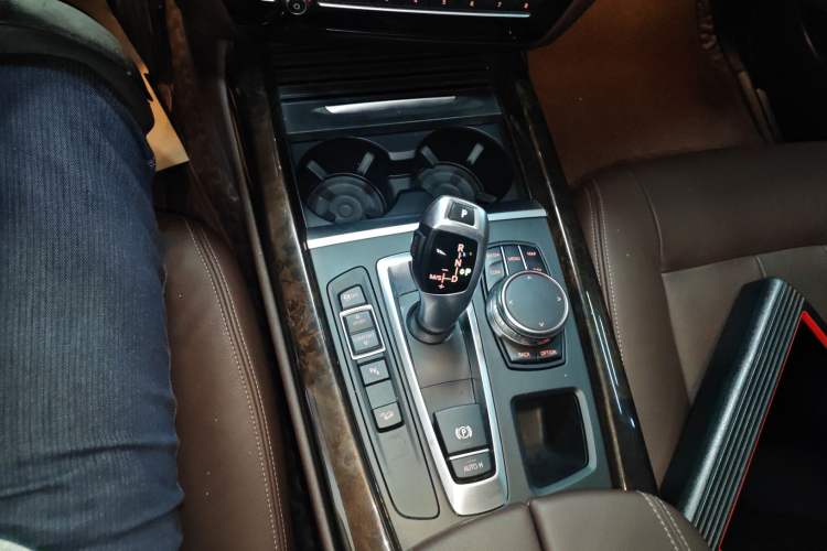 Used BMW X5 2017 xDrive28i
