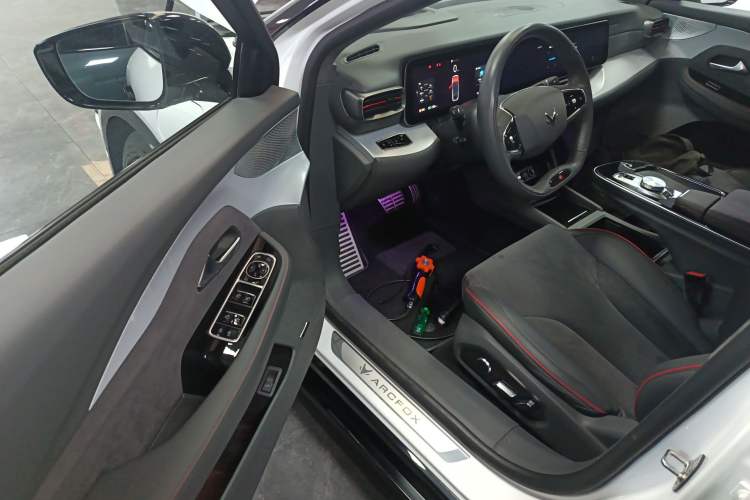 Used ARCFOX Alpha S 2022 HI Edition Advanced Version Driver Seat