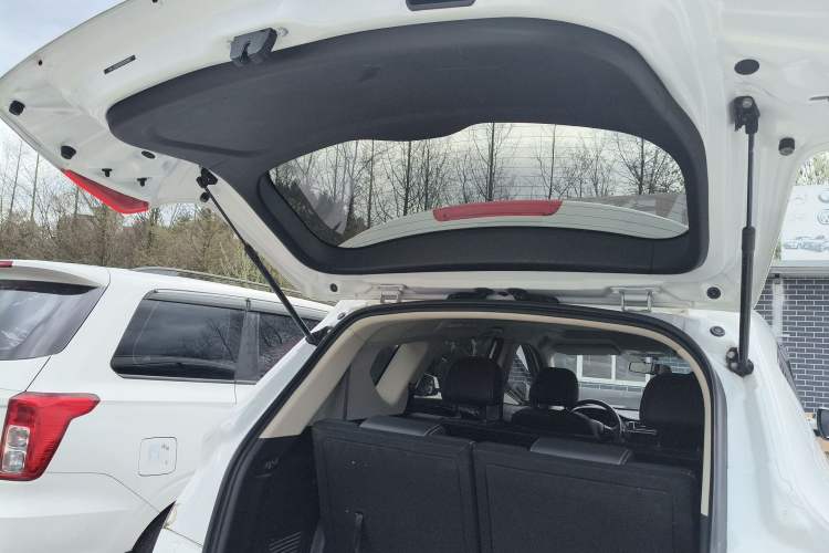 Used Dongfeng Fengon 580 2021 Revised ☆ Star Edition 1.8L Manual Elite Version Trunk