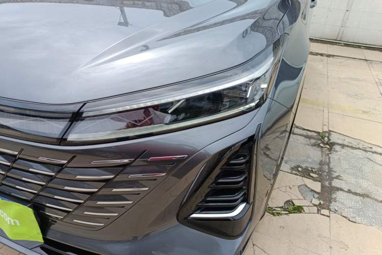 Used Changan CS75 PLUS 2024 3rd Generation Champion Edition 1.5T Intelligent Drive Dynamic Model
