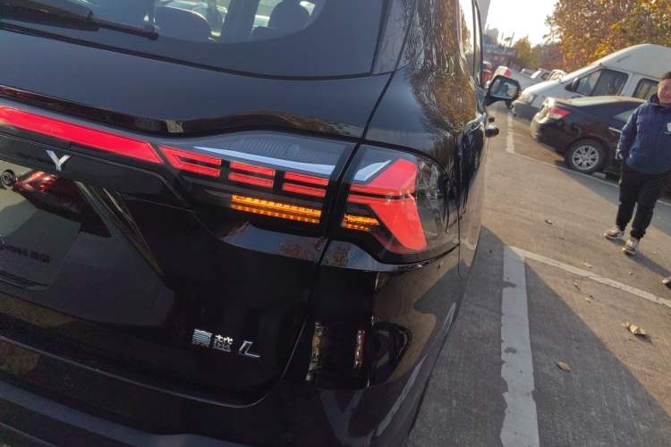 Used Geely Auto Haoyue L 2024 2.0T DCT Prestige Version
