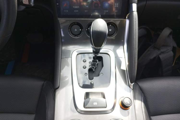 Used Peugeot 3008 2018 2.0L Automatic Classic Edition