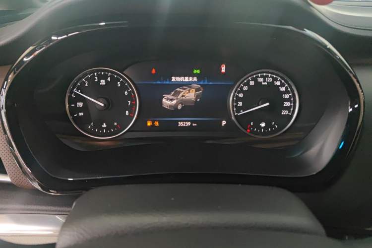 Used Buick GL8 2023 Land Executive Class Comfort Model