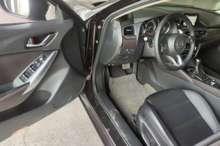 Used Mazda Atenza 2018 2.0L Blue Sky Luxury Edition China V Standard Driver Seat