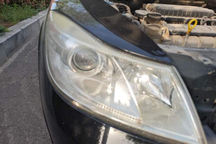 Used Skoda Octavia 2013 1.6L Manual Yijie Edition Right Front Headlight