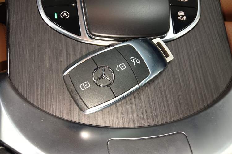 Used Mercedes-Benz GLC Coupe 2023 GLC 300 4MATIC Coupe SUV Interior 1