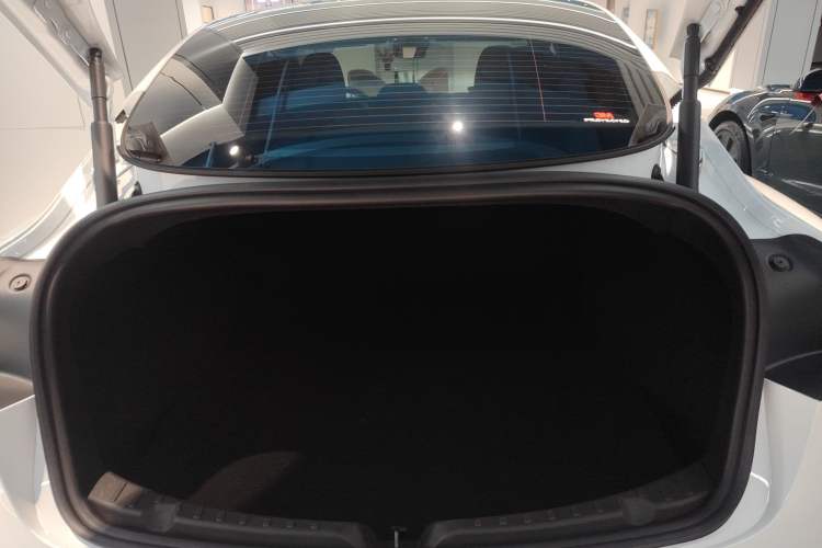 Used Tesla Model 3 2023 Rear-Wheel-Drive Version Trunk