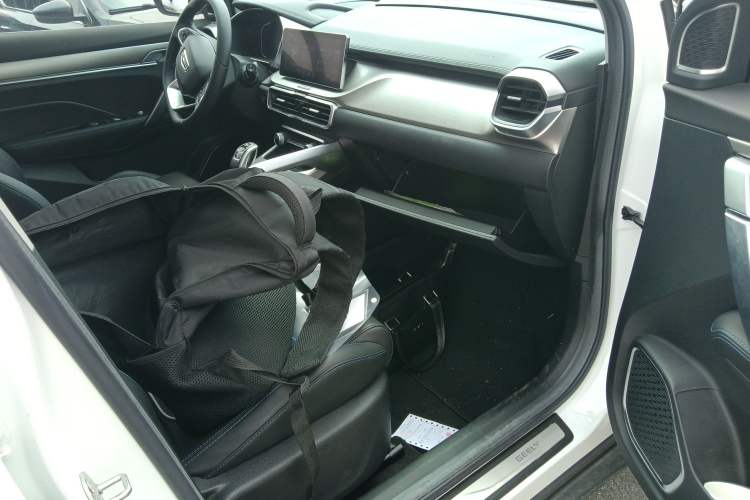 Used Geely Auto Coolray New Energy 2022 1.5T ePro 85KM Starry Edition Right Front Seat