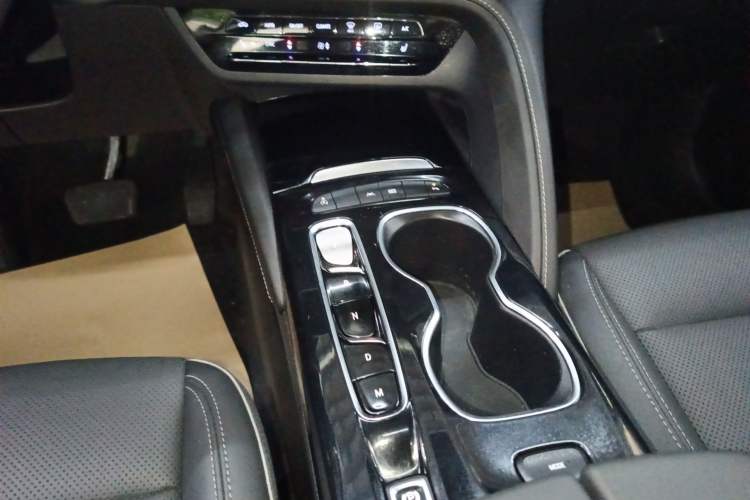 Used Buick Envision 2022 Encore S 552T Two-Wheel-Drive Luxury Model