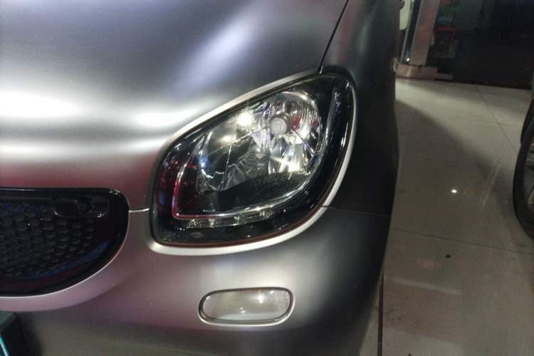 Used smart forfour 2016 1.0L 52 kW Passion Edition Left Front Headlight