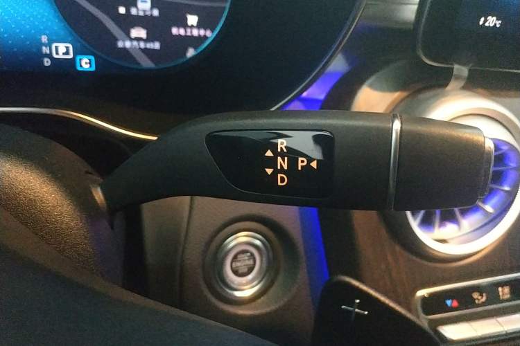 Used Mercedes-Benz GLC 2021 GLC 260 L 4MATIC Dynamic Edition Gear Lever